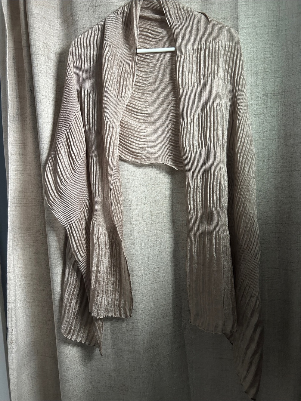 Nine West ribbed polyester scarf gold/beige
